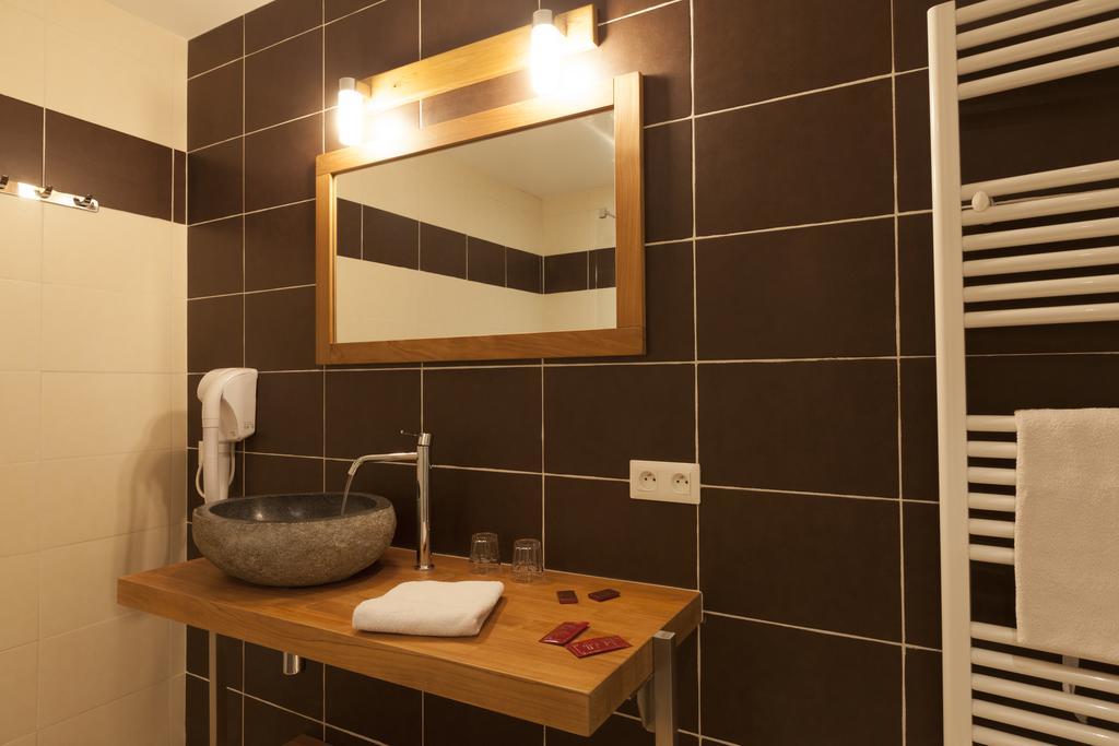 Hotel Des Alpes Le Bourg-dʼOisans Habitación foto