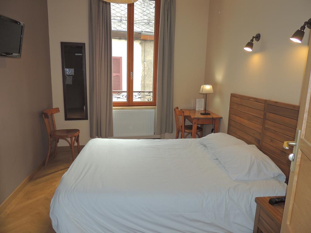 Hotel Des Alpes Le Bourg-dʼOisans Habitación foto