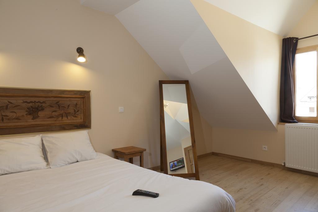 Hotel Des Alpes Le Bourg-dʼOisans Habitación foto